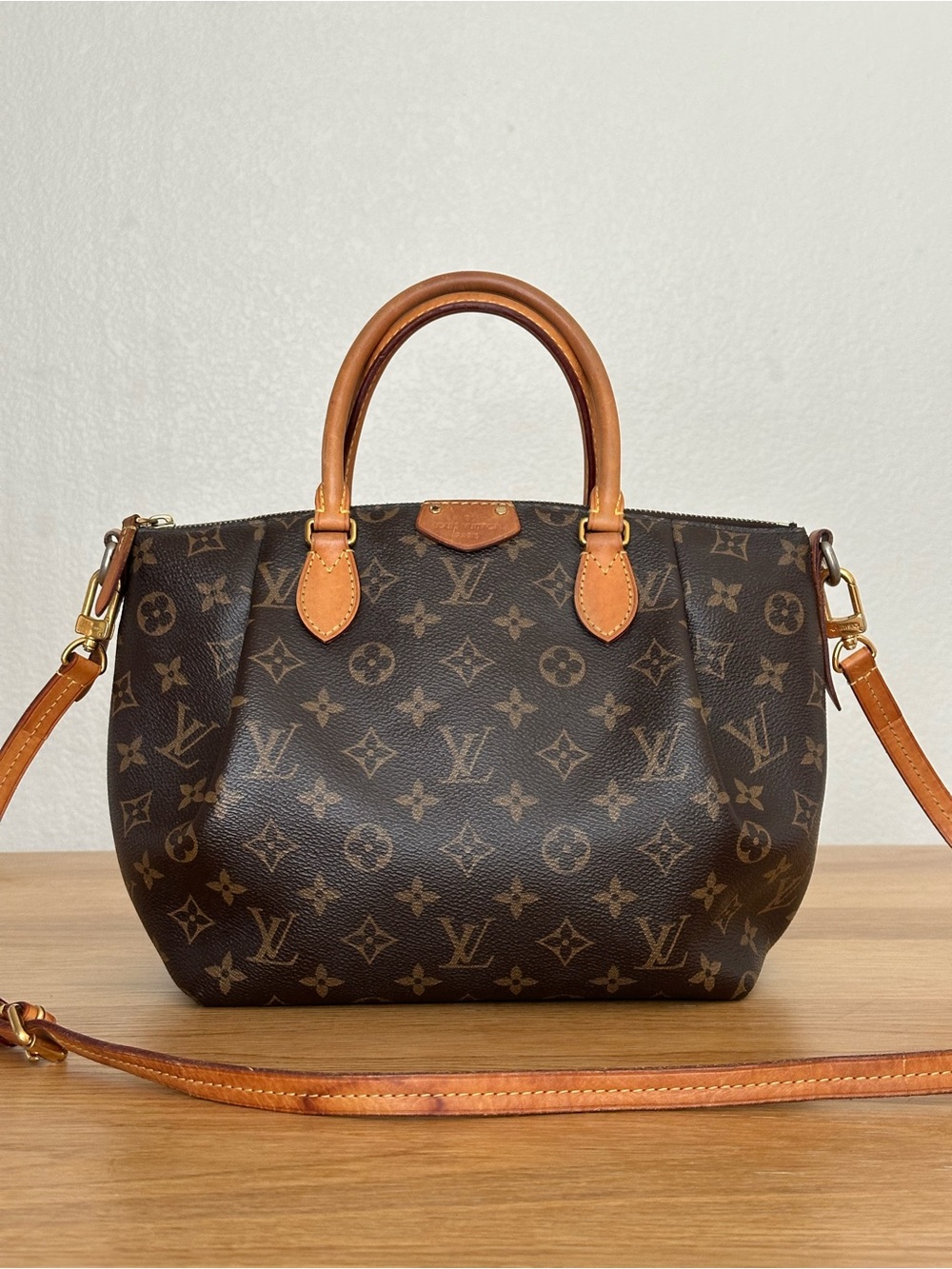 Louis Vuitton Turenne Pm size